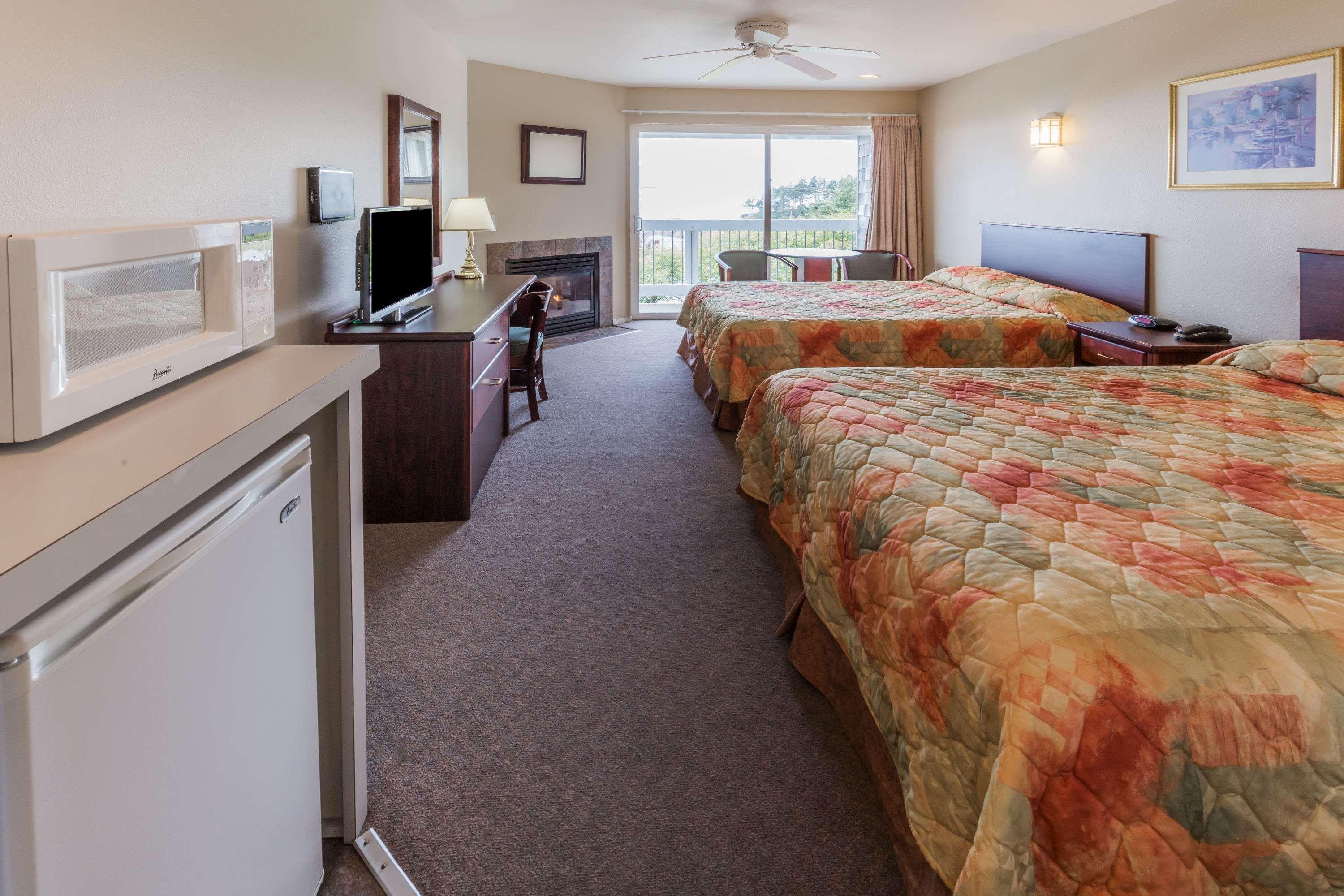 Travelodge By Wyndham Депо Бей Екстериор снимка